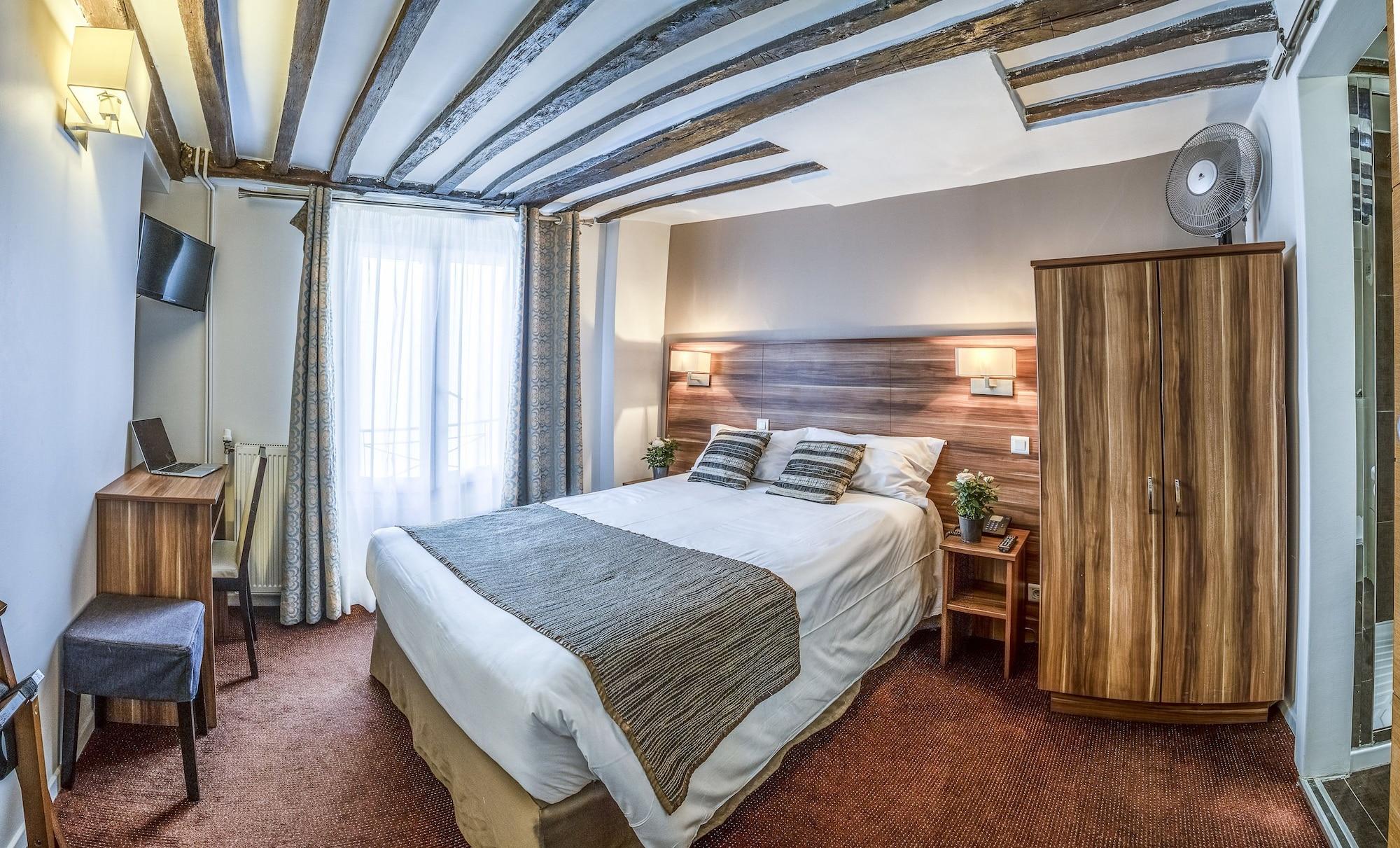 Chabrol Opera Hotel